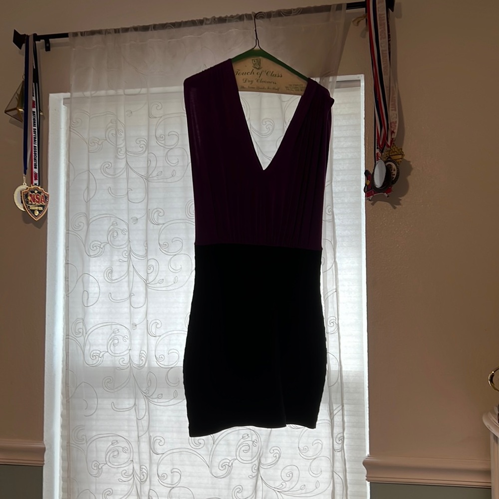 A dress purple and black size womens small brand express